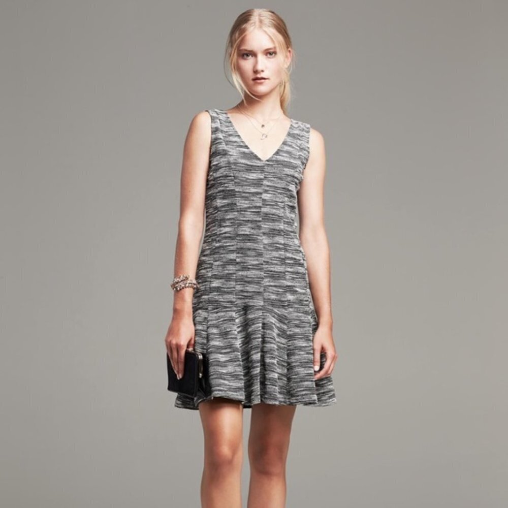 Banana Republic Black Tweed‎ Dress Deep V-Neck Flounce Peplum Office Evening 6